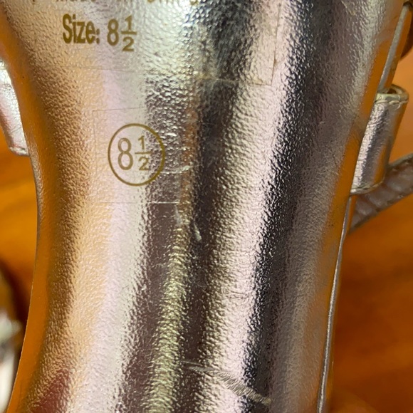 ⚜️Silver with rhinestones Party Heels 5.5”⚜️ - Picture 4 of 4